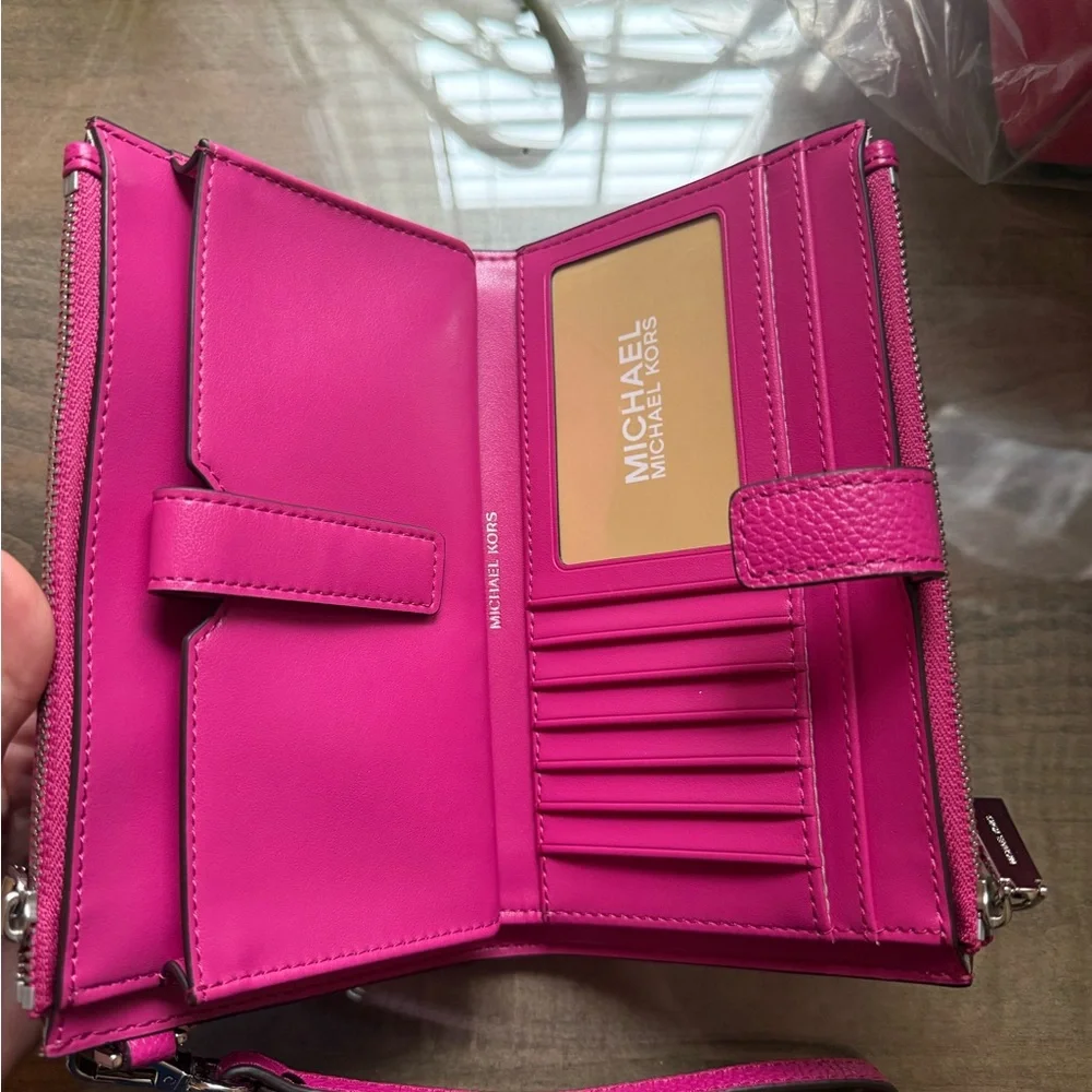 Michael Kors Adele Wallet/Wristlet